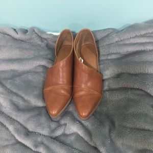 Universal Thread Co Pointed Toe Side Cutout Clogs